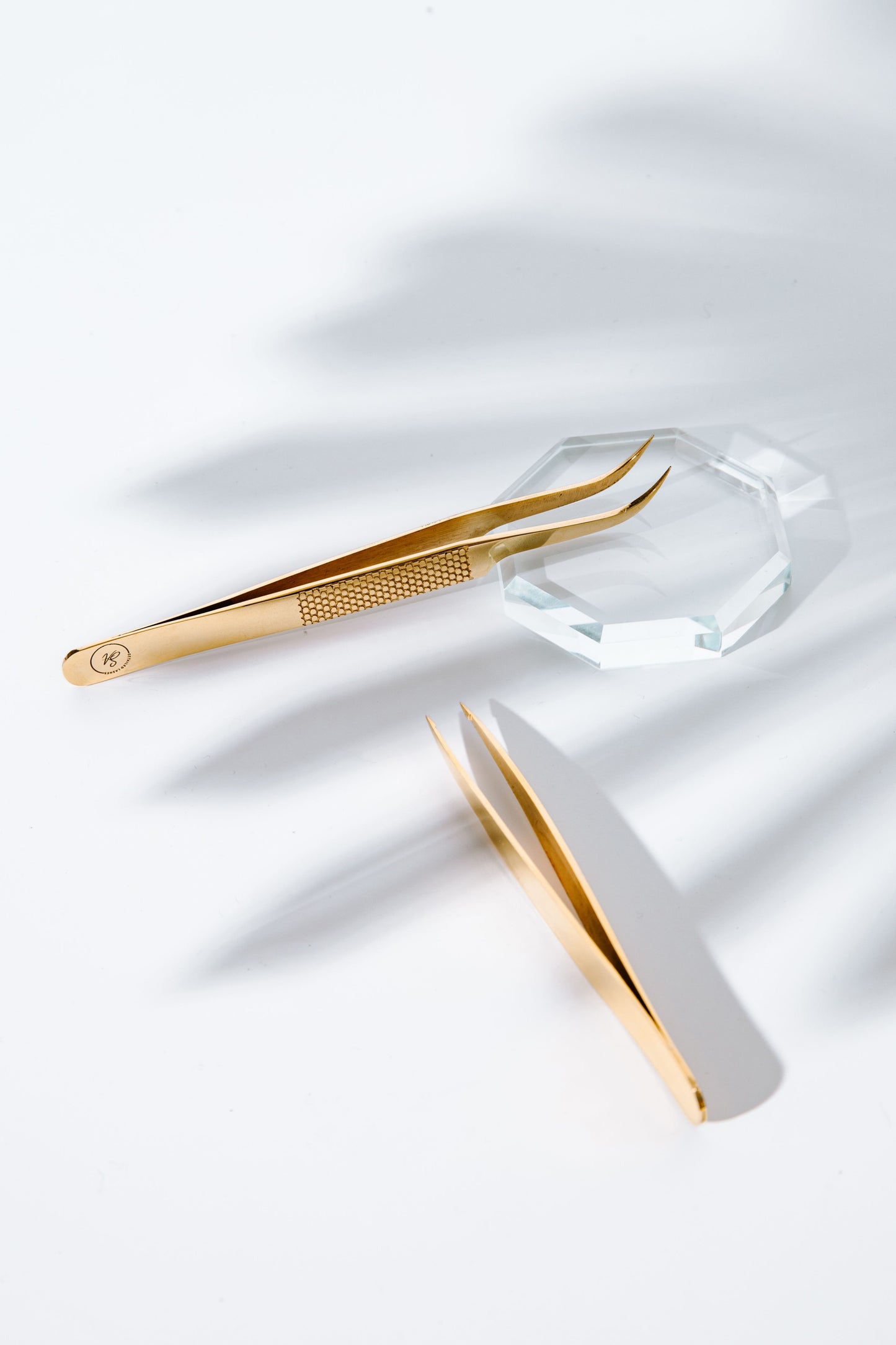 Gold Curved tweezer