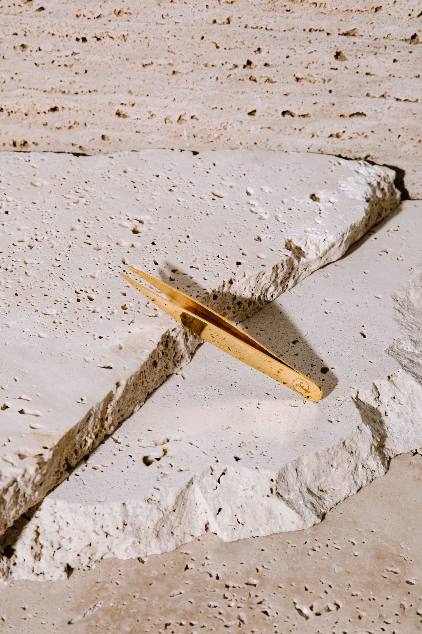 Gold Brow tweezers